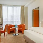Hotel H+ Mitte 4*