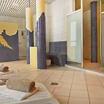 H+ Mitte Hotel 4*