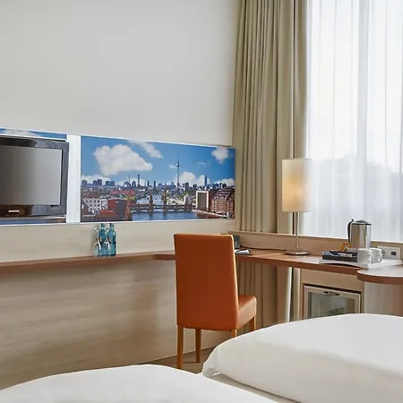 H+ Mitte Hotell