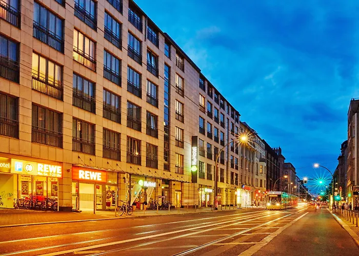 Hotel H+ Mitte 4*